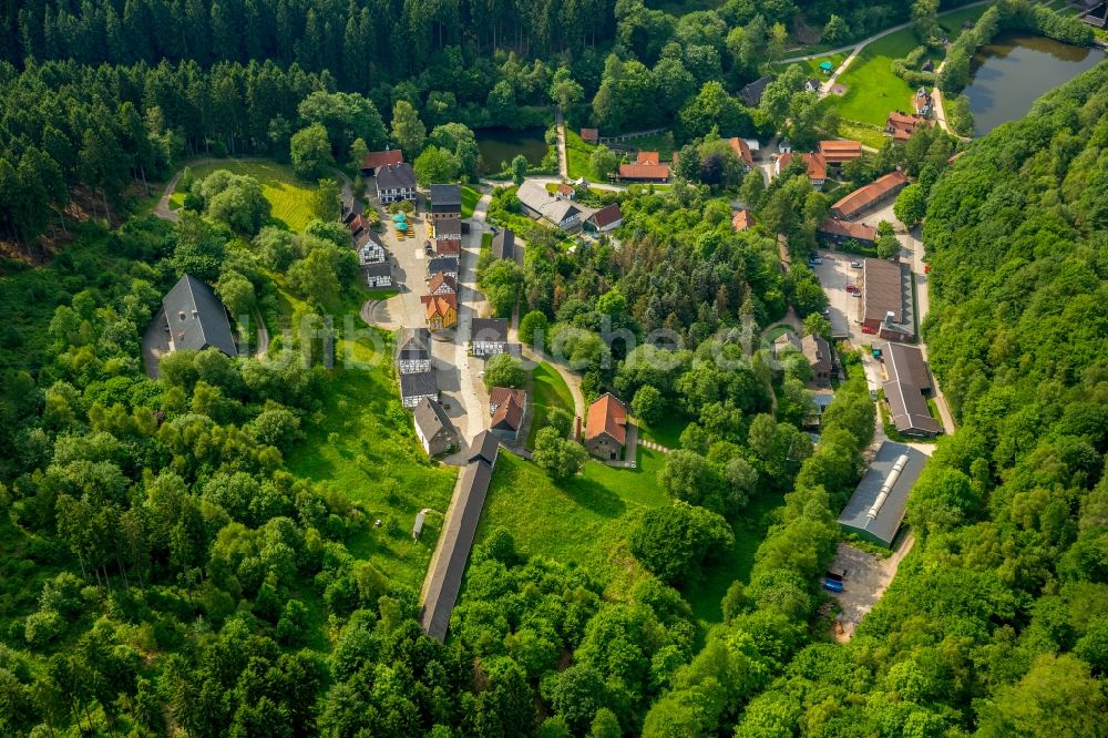 Hagen aus der Vogelperspektive: Museums- Gebäude- Ensemble des Freilichtmuseum in Hagen im Bundesland Nordrhein-Westfalen, Deutschland