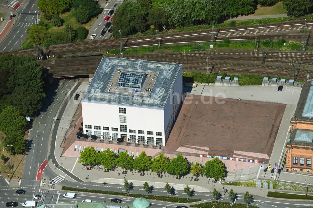 Hamburg aus der Vogelperspektive: Museums- Gebäude- Ensemble Hamburger Kunsthalle in Hamburg, Deutschland