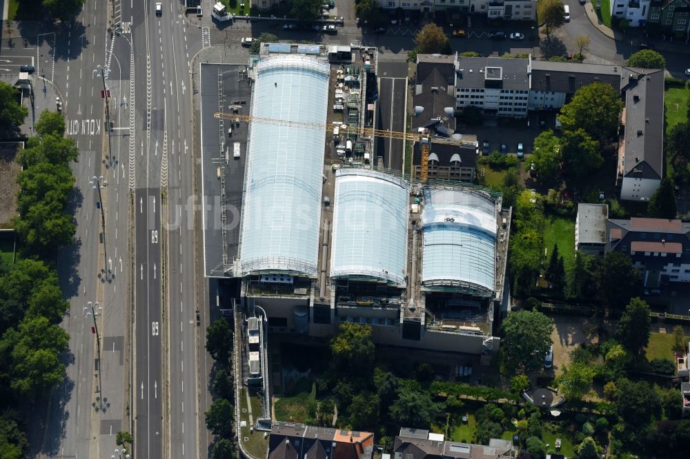 Bonn aus der Vogelperspektive: Museums- Gebäude- Ensemble Haus der Geschichte Bonn an der Willy-Brandt-Allee in Bonn im Bundesland Nordrhein-Westfalen, Deutschland