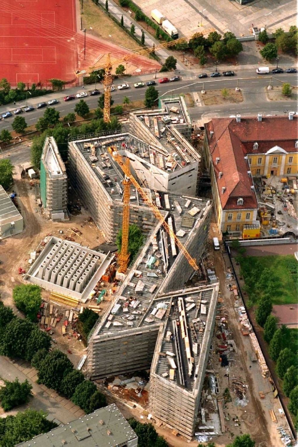 Berlin von oben - Museums- Gebäude- Ensemble Jüdisches Museum an der Lindenstraße in Berlin