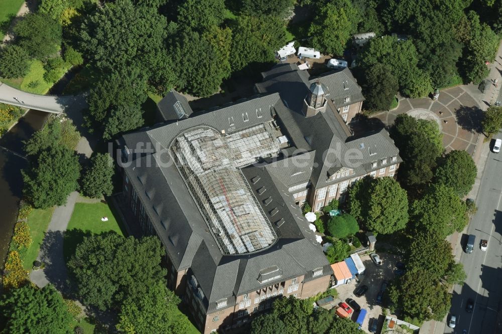 Hamburg aus der Vogelperspektive: Museums- Gebäude- Ensemble vom Museum für Hamburgische Geschichte in Hamburg