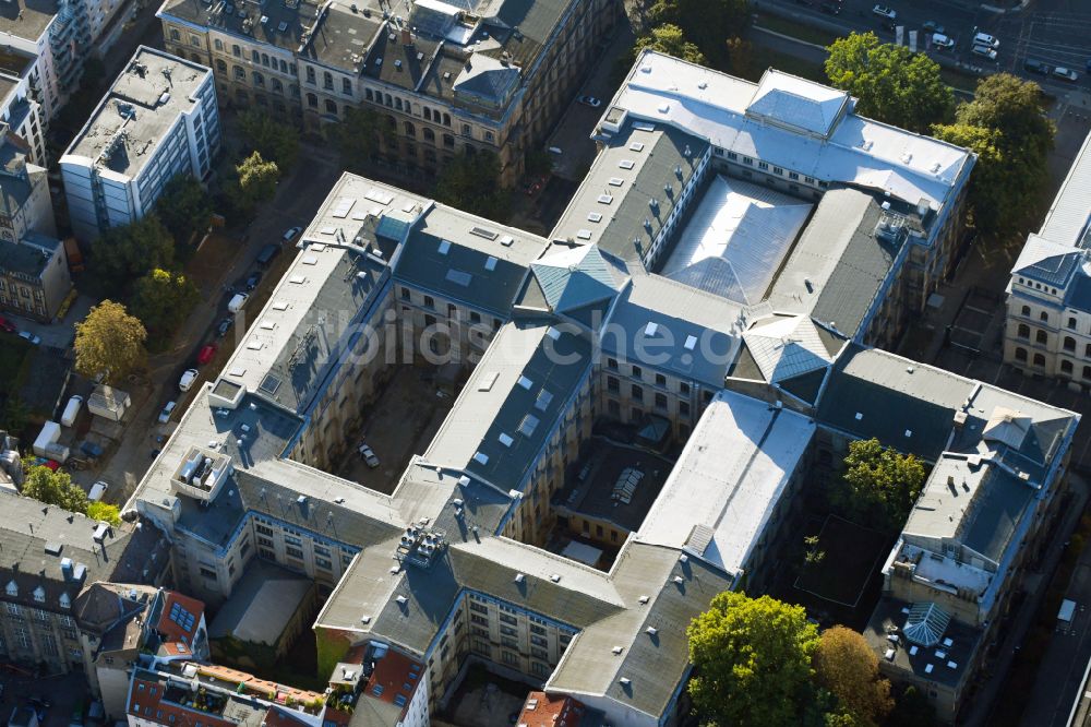 Berlin von oben - Museums- Gebäude- Ensemble Museum für Naturkunde im Ortsteil Mitte in Berlin, Deutschland