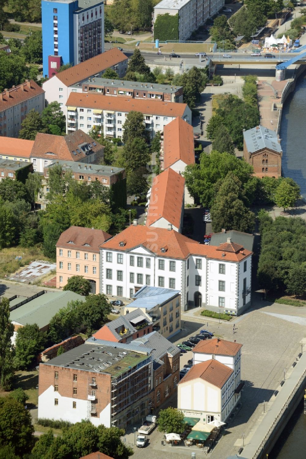 Luftaufnahme Frankfurt (Oder) - Museums- Gebäude- Ensemble Museum- Viadrina in Frankfurt Oder im Bundesland Brandenburg