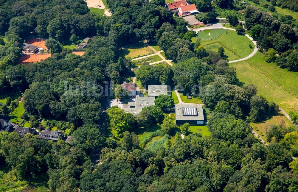 Luftaufnahme Bottrop - Museums- Gebäude- Ensemble Museumszentrum Quadrat in Bottrop im Bundesland Nordrhein-Westfalen