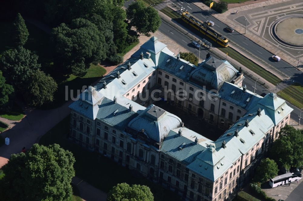 Dresden aus der Vogelperspektive: Museums- Gebäude- Ensemble der Senckenberger Naturhistorischen Sammlung Dresden in Dresden im Bundesland Sachsen