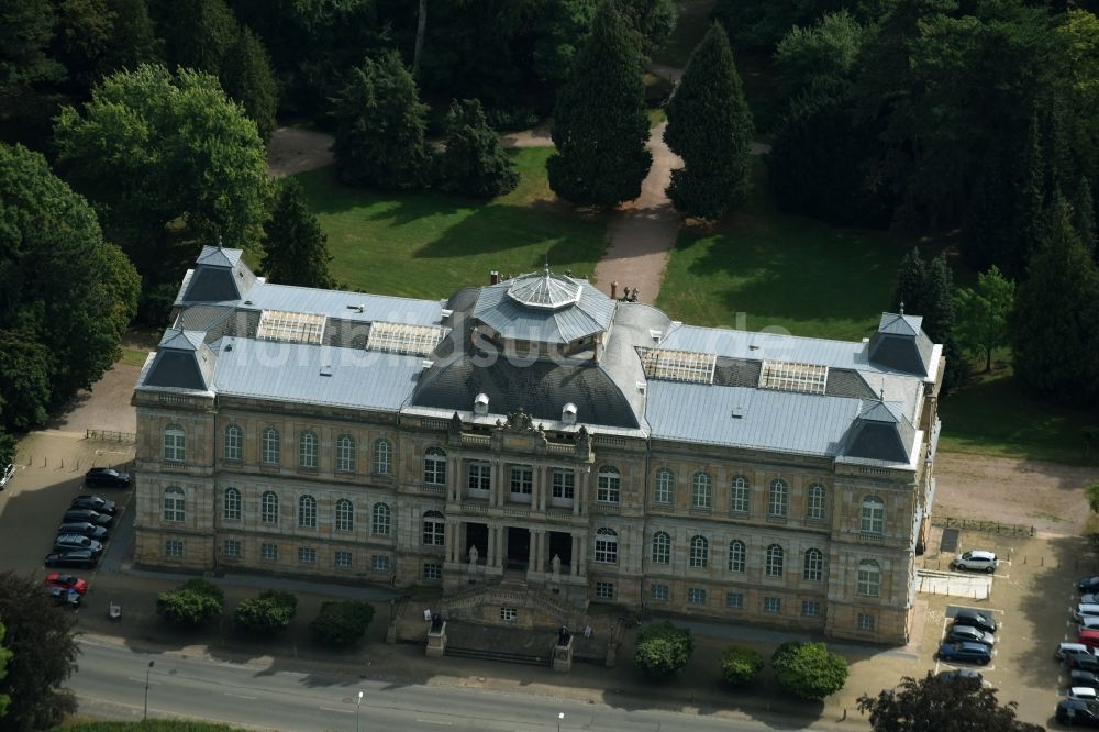 Luftbild Gotha - Museums- Gebäude Herzogliches Museum im Schlosspark im Stadtzentrum von Gotha im Bundesland Thüringen