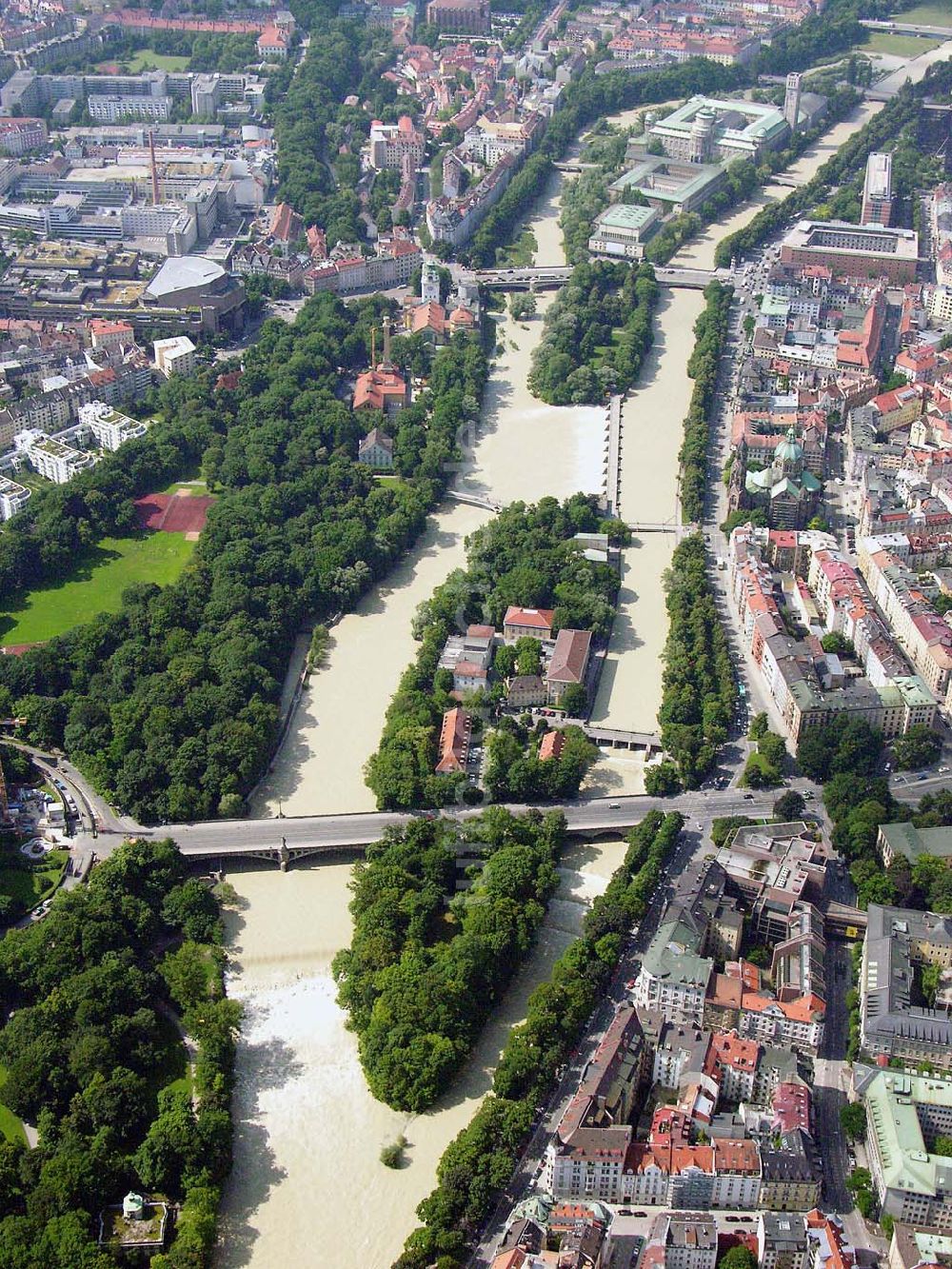 Luftaufnahme München - Museums- und Praterinsel - München