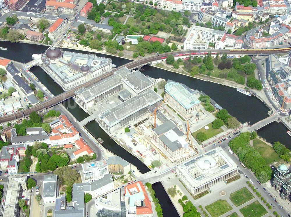 Berlin von oben - Museumsinsel