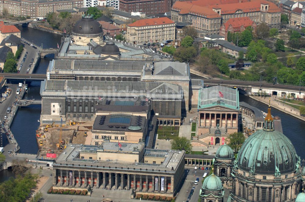 Berlin von oben - Museumsinsel Berlin