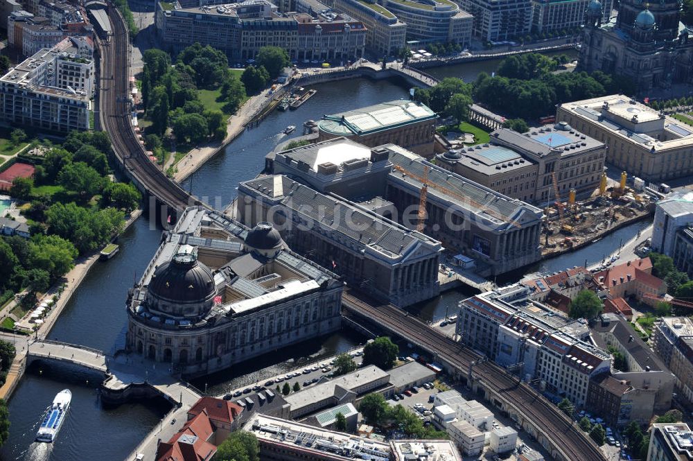 Berlin Mitte aus der Vogelperspektive: Museumsinsel in Berlin Mitte