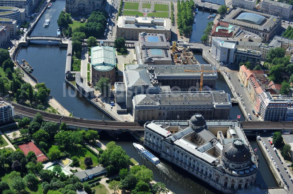 Berlin Mitte aus der Vogelperspektive: Museumsinsel in Berlin Mitte