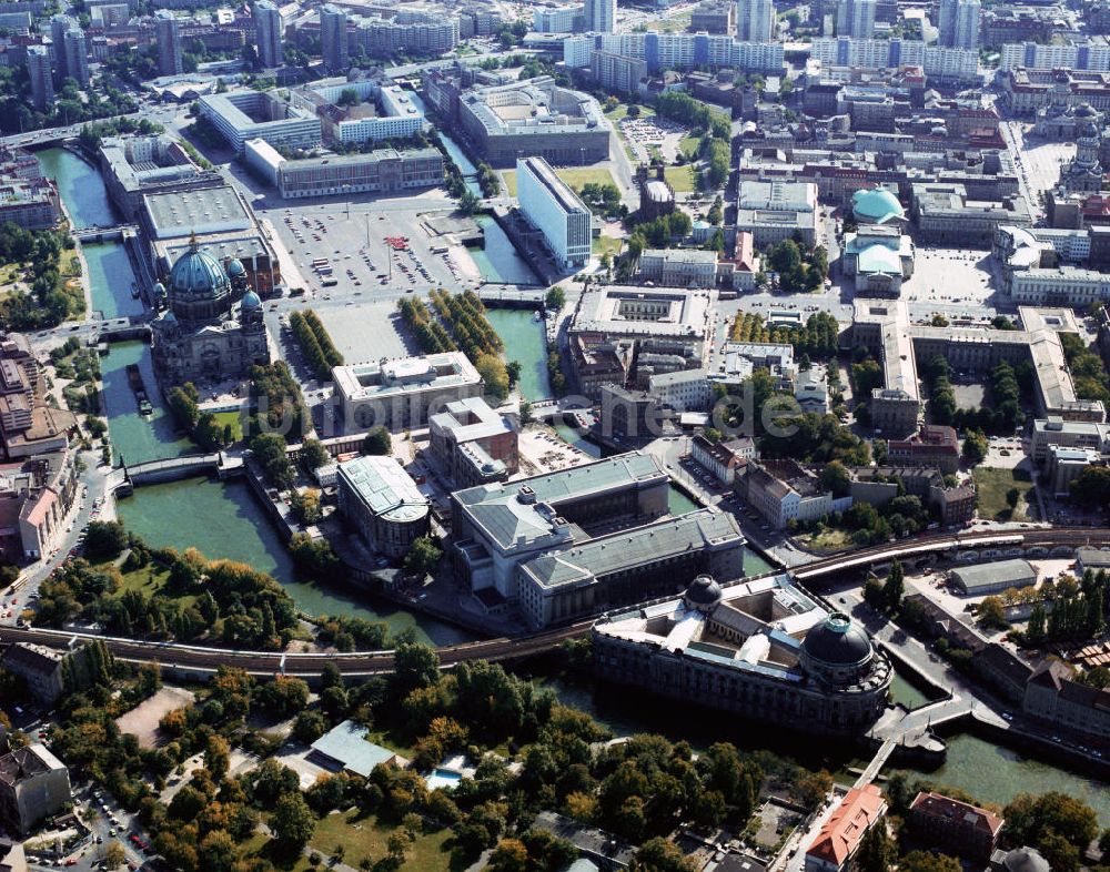 Berlin Mitte von oben - Museumsinsel in Berlin-Mitte