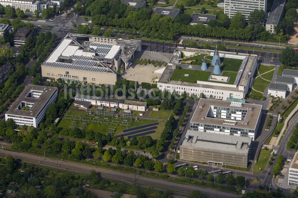 Bonn aus der Vogelperspektive: Museumsmeile mit der Kunst- und Ausstellungshalle der Bundesrepublik Deutschland und dem Haus der Geschichte in Bonn