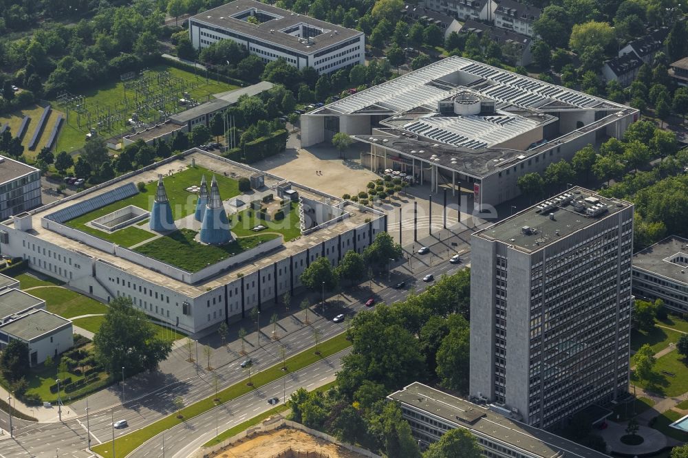 Luftaufnahme Bonn - Museumsmeile mit der Kunst- und Ausstellungshalle der Bundesrepublik Deutschland und dem Haus der Geschichte in Bonn