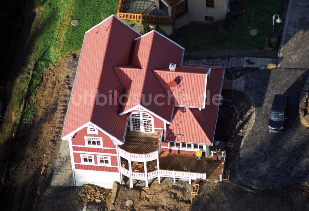 Engelskirchen aus der Vogelperspektive: Musterhaus- Einfamilienhaus in Engelskirchen im Bundesland Nordrhein-Westfalen, Deutschland