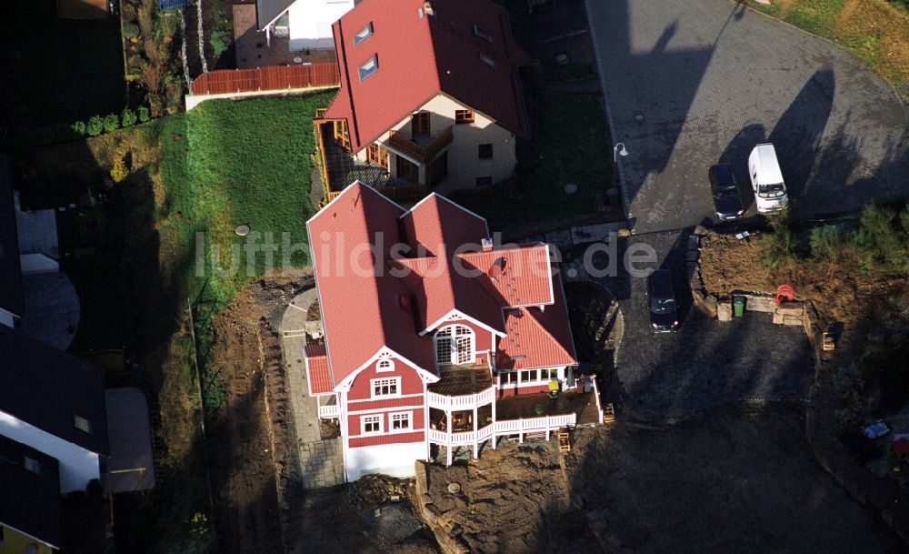 Engelskirchen von oben - Musterhaus- Einfamilienhaus in Engelskirchen im Bundesland Nordrhein-Westfalen, Deutschland