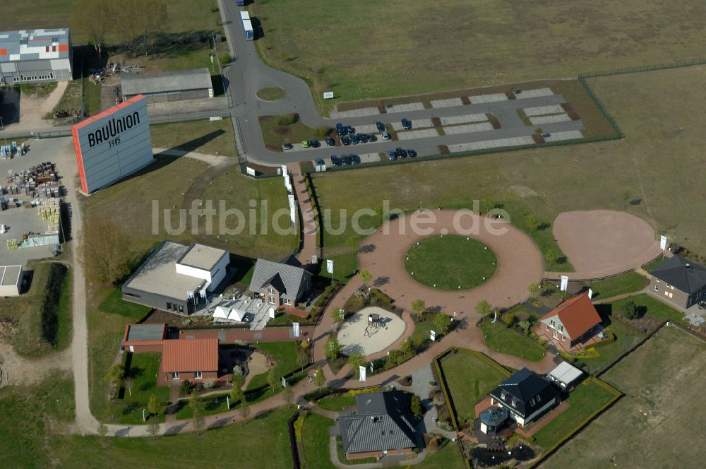 Grebs aus der Vogelperspektive: Musterhaus- Einfamilienhaus- Siedlung in Grebs im Bundesland Brandenburg, Deutschland