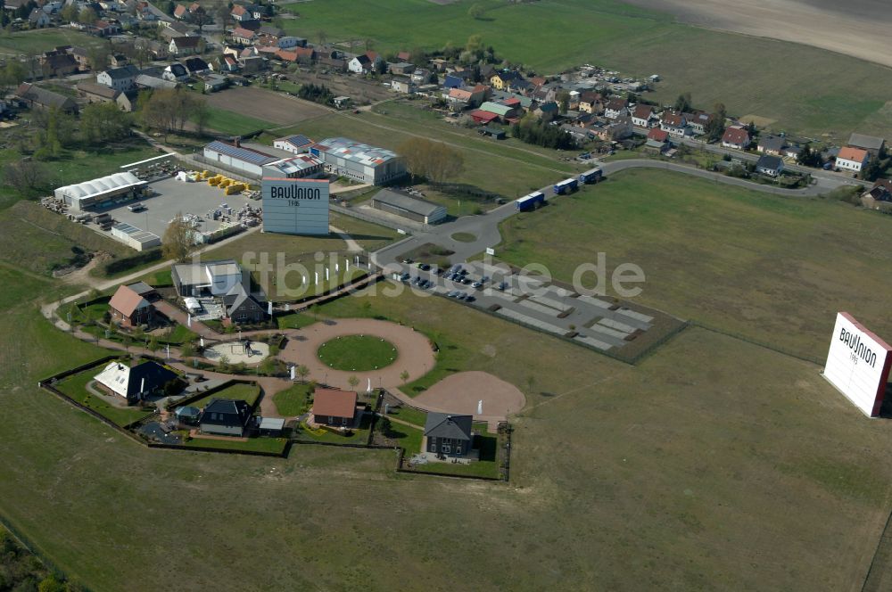 Luftaufnahme Grebs - Musterhaus- Einfamilienhaus- Siedlung in Grebs im Bundesland Brandenburg, Deutschland