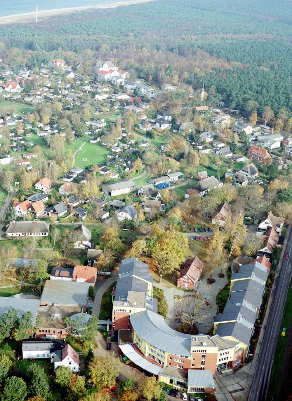 Luftbild Seeheilbad Graal-Müritz / Mecklenburg - Vorpommern - Mutter- und Kind Kurhaus Tannenhof im Seeheilbad Graal-Müritz in Mecklenburg - Vorpommern.