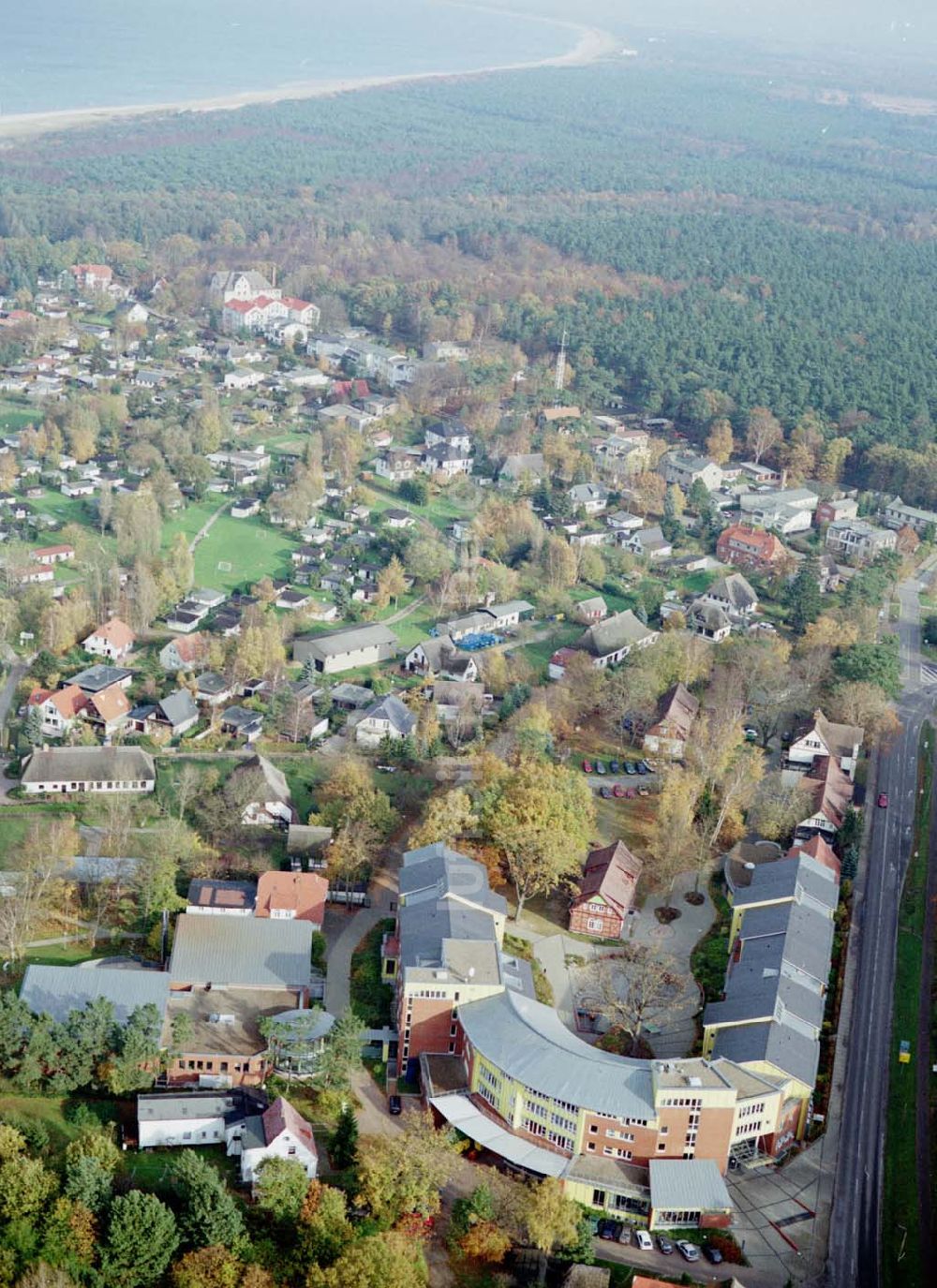 Luftaufnahme Seeheilbad Graal-Müritz / Mecklenburg - Vorpommern - Mutter- und Kind Kurhaus Tannenhof im Seeheilbad Graal-Müritz in Mecklenburg - Vorpommern.