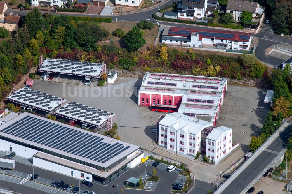 Gemünden am Main von oben - Nahverkehrs- und Bus- Depot der Städtischen Verkehrsbetriebe Omnibusverkehr Franken GmbH an der Sandstraße im Ortsteil Massenbuch in Gemünden am Main im Bundesland Bayern, Deutschland