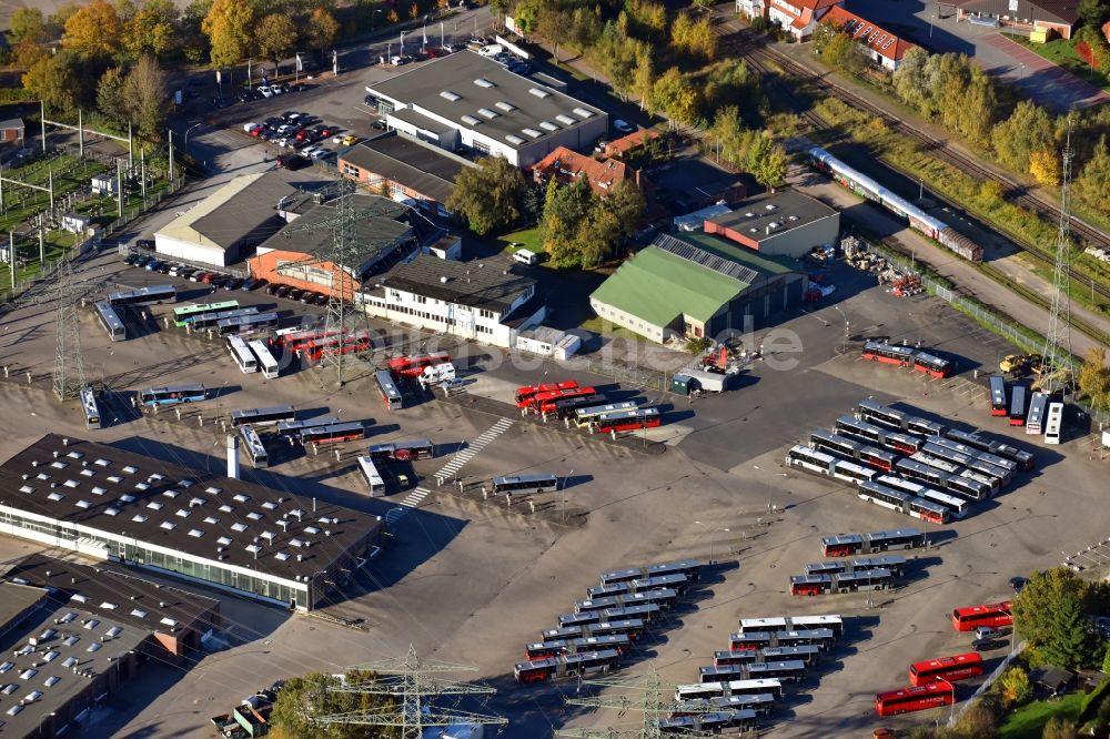 Luftaufnahme Hamburg - Nahverkehrs- und Bus- Depot der Städtischen Verkehrsbetriebe der Verkehrsbetriebe Hamburg-Holstein GmbH im Ortsteil Bergedorf in Hamburg, Deutschland