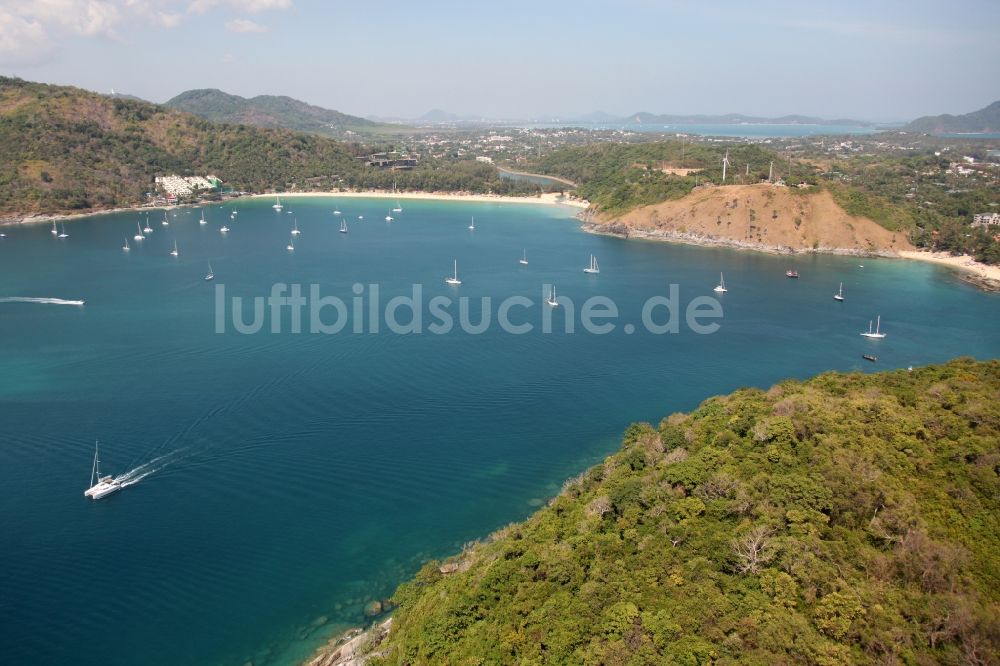 Luftaufnahme Rawai - Naihan-Bucht südlich der Stadt Rawai auf der Insel Phuket in Thailand