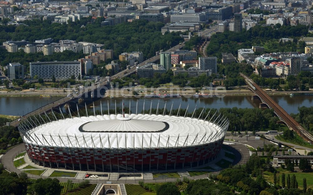 Warschau aus der Vogelperspektive: National Stadion im Stadtteil Praga am Weichselufer in Warschau in Polen