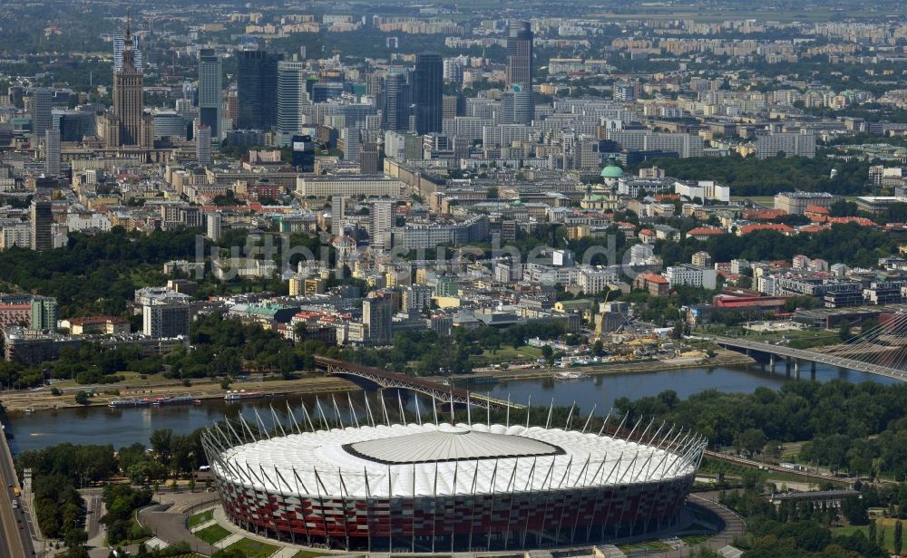 Warschau aus der Vogelperspektive: National Stadion im Stadtteil Praga am Weichselufer in Warschau in Polen