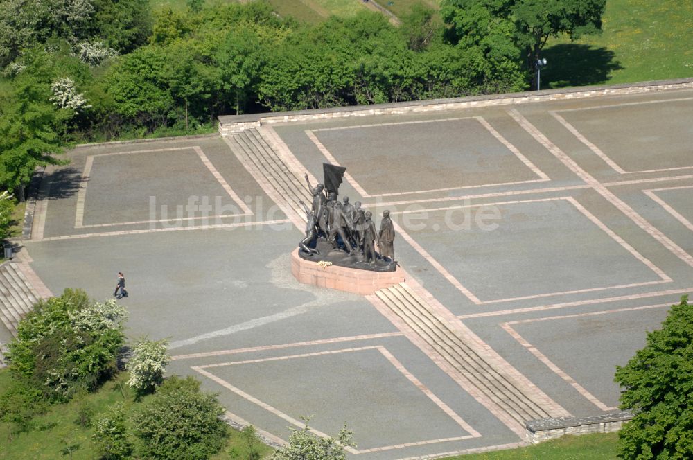 Weimar von oben - Nationale Mahn- und Gedenkstätte der DDR Buchenwald im Ortsteil Ettersberg in Weimar im Bundesland Thüringen, Deutschland