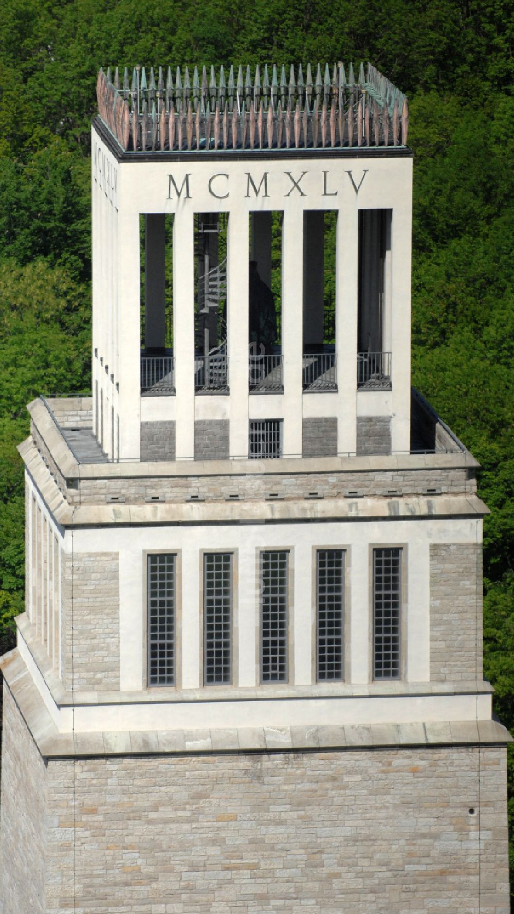 Luftbild Weimar - Nationale Mahn- und Gedenkstätte der DDR Buchenwald im Ortsteil Ettersberg in Weimar im Bundesland Thüringen, Deutschland