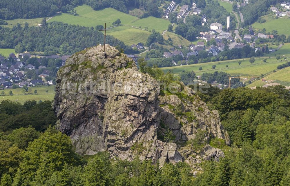 Luftaufnahme Olsberg - Naturdenkmal - Fels - Formation Bruchhauser Steine bei Olsberg in Nordrhein-Westfalen