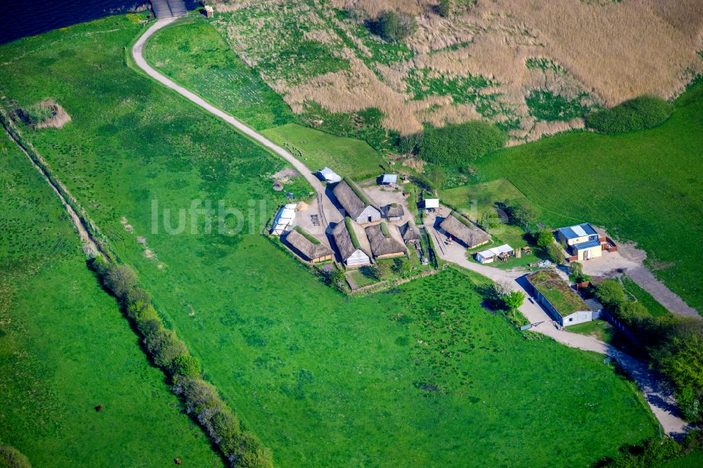 Luftaufnahme Busdorf - Naturkunde Museum Wikingerdorf Haithabu in Busdorf im Bundesland Schleswig-Holstein, Deutschland