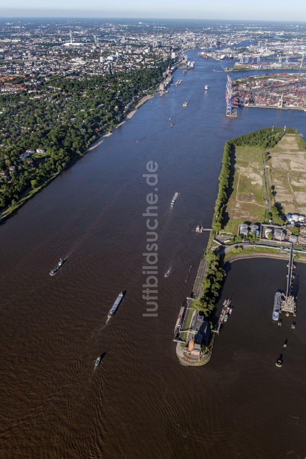 Luftaufnahme Hamburg - Nautische Zentrale / VTS Centre in Hamburg-Waltershof