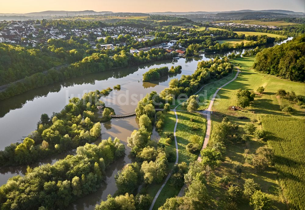 Luftaufnahme Ludwigsburg - Neckar Biotop und Renaturierung des Flußverlaufs in Ludwigsburg-Poppenweiler im Bundesland Baden-Württemberg, Deutschland