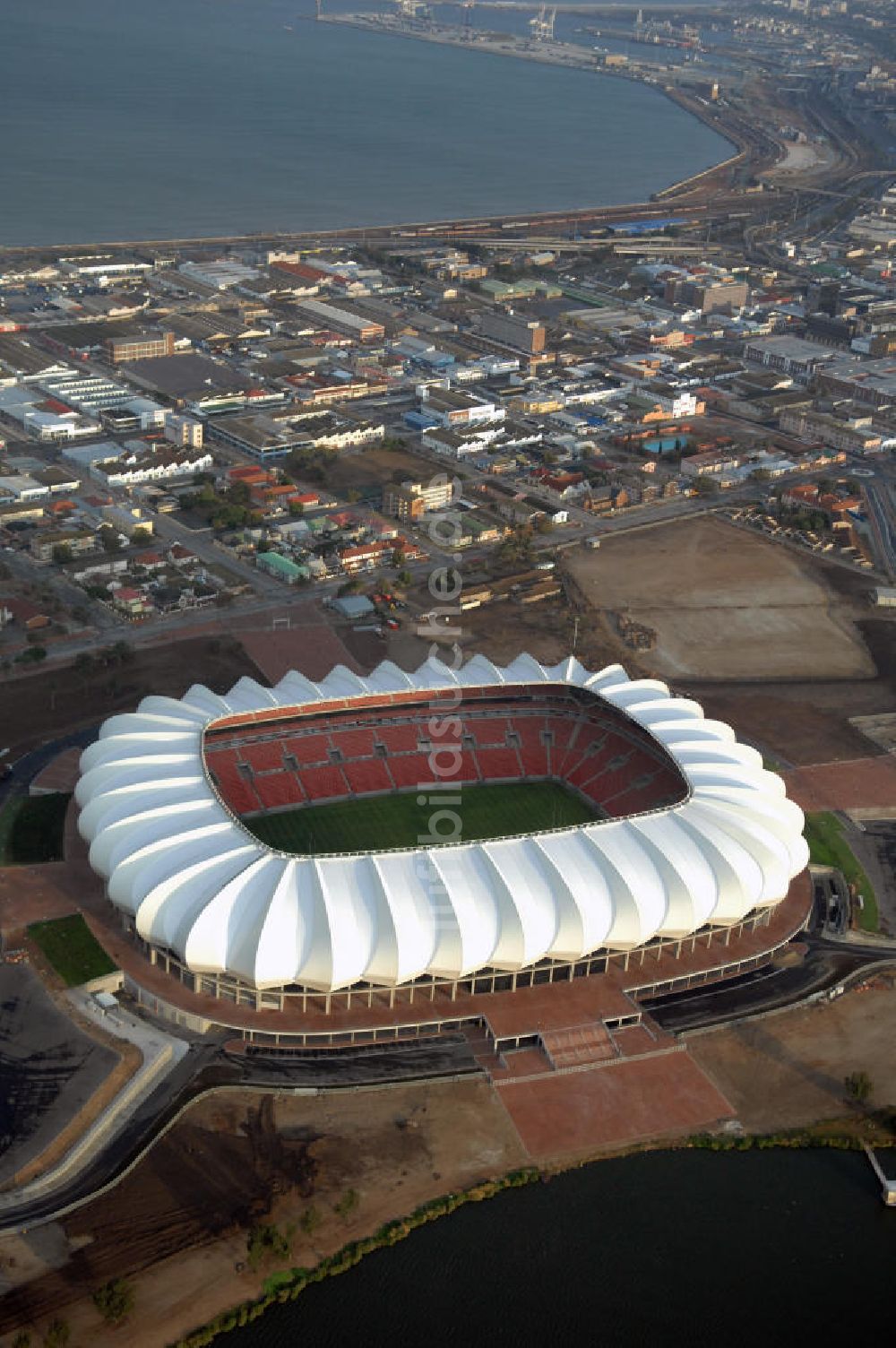 Port Elizabeth von oben - Nelson-Mandela-Bay-Stadion / Stadium in Port Elizabeth in Südafrika / South Africa