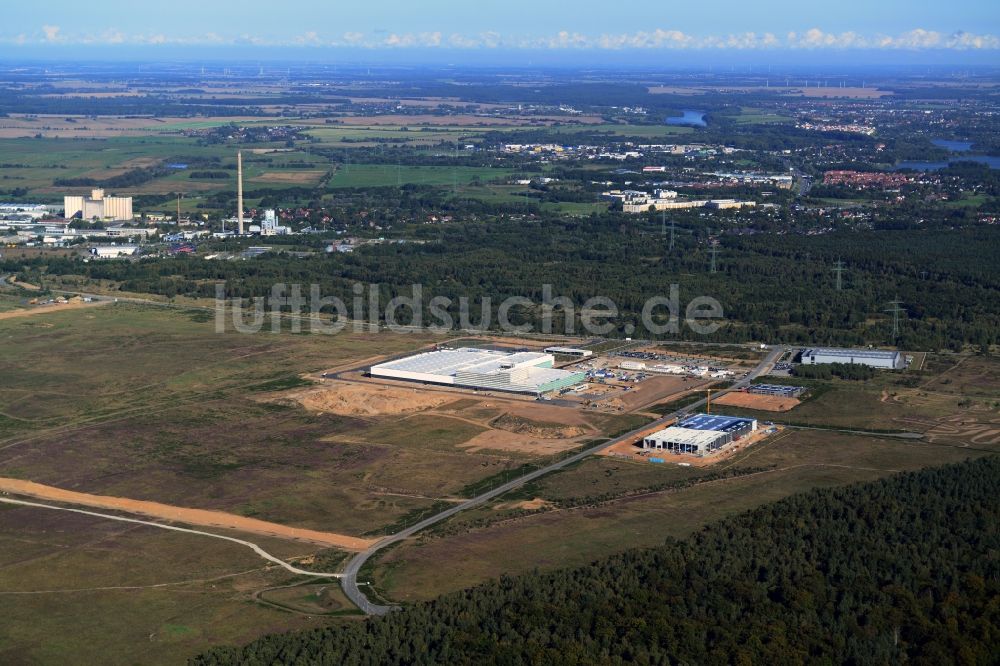 Luftbild Schwerin - Nestle Neubau - Baustelle für ein Produktionswerk im Industriepark Schwerin im Bundesland Mecklenburg-Vorpommern