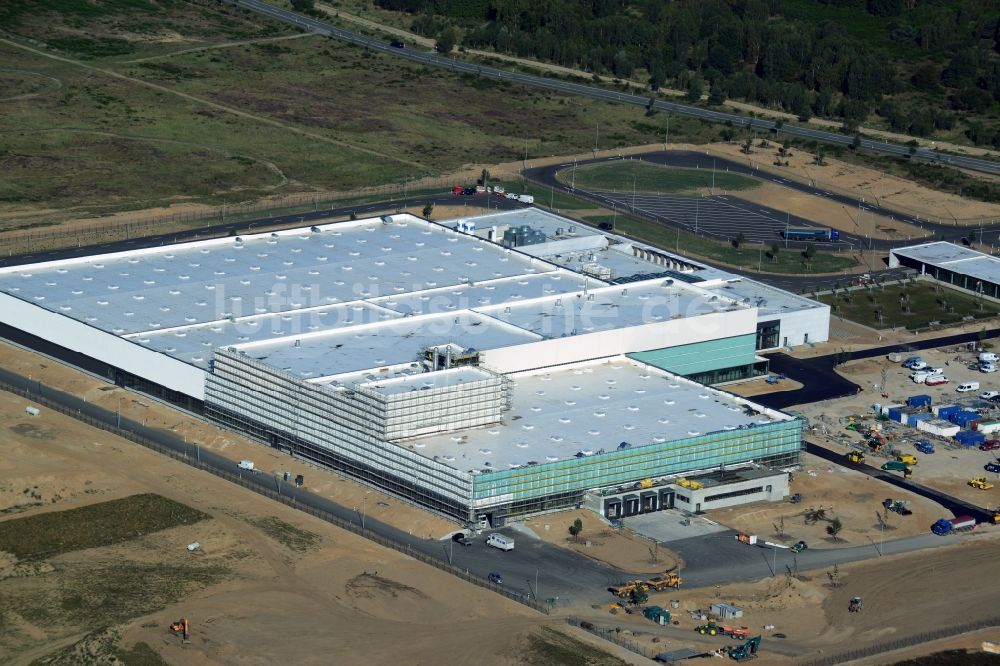 Schwerin aus der Vogelperspektive: Nestle Neubau - Baustelle für ein Produktionswerk im Industriepark Schwerin im Bundesland Mecklenburg-Vorpommern