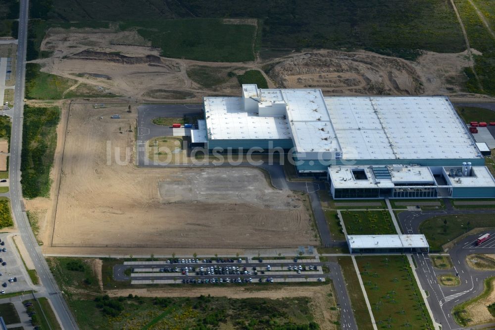 Schwerin aus der Vogelperspektive: Nestle Neubau - Baustelle für ein Produktionswerk im Industriepark Schwerin im Bundesland Mecklenburg-Vorpommern