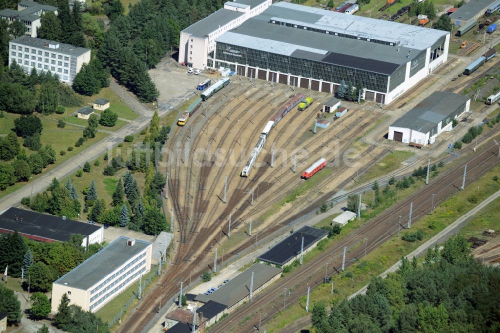 Luftaufnahme Neustrelitz - Netinera Werke am Hauptbahnhof in Neustrelitz im Bundesland Mecklenburg-Vorpommern