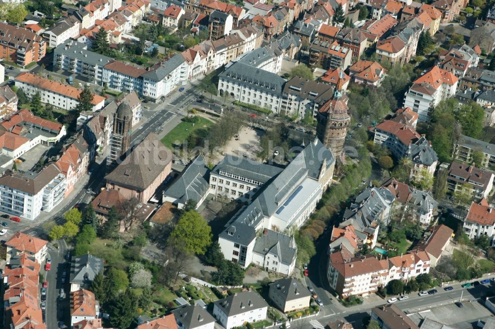 Luftaufnahme Worms - Neu- und Altbau des Eleonoren-Gymnasiums in Worms im Bundesland Rheinland-Pfalz