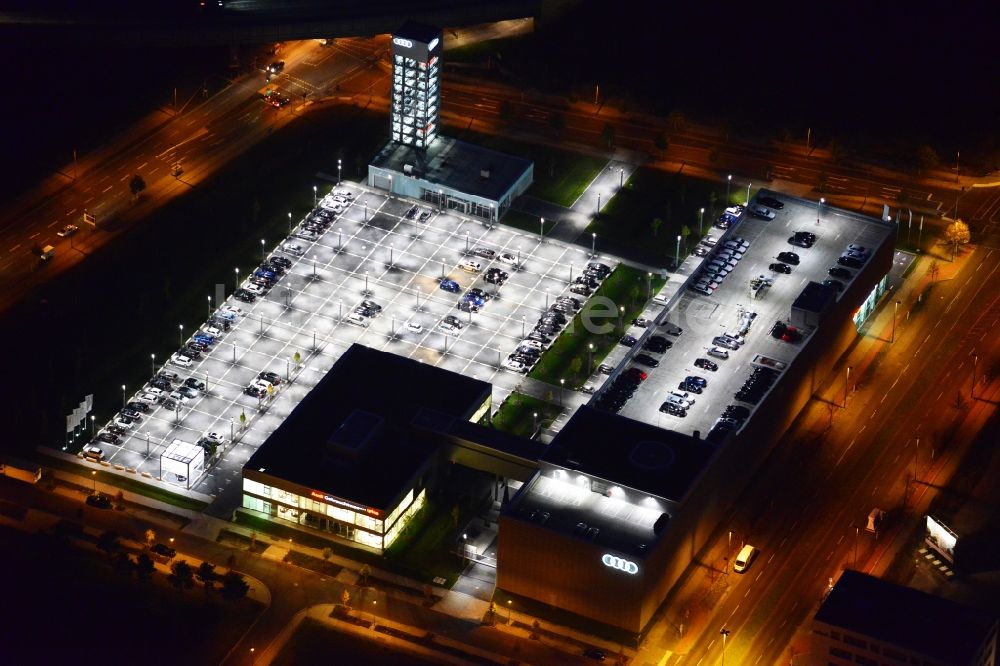 Luftaufnahme Berlin - Neu errichtetes Autohaus Audi - Zentrum in Berlin - Adlershof