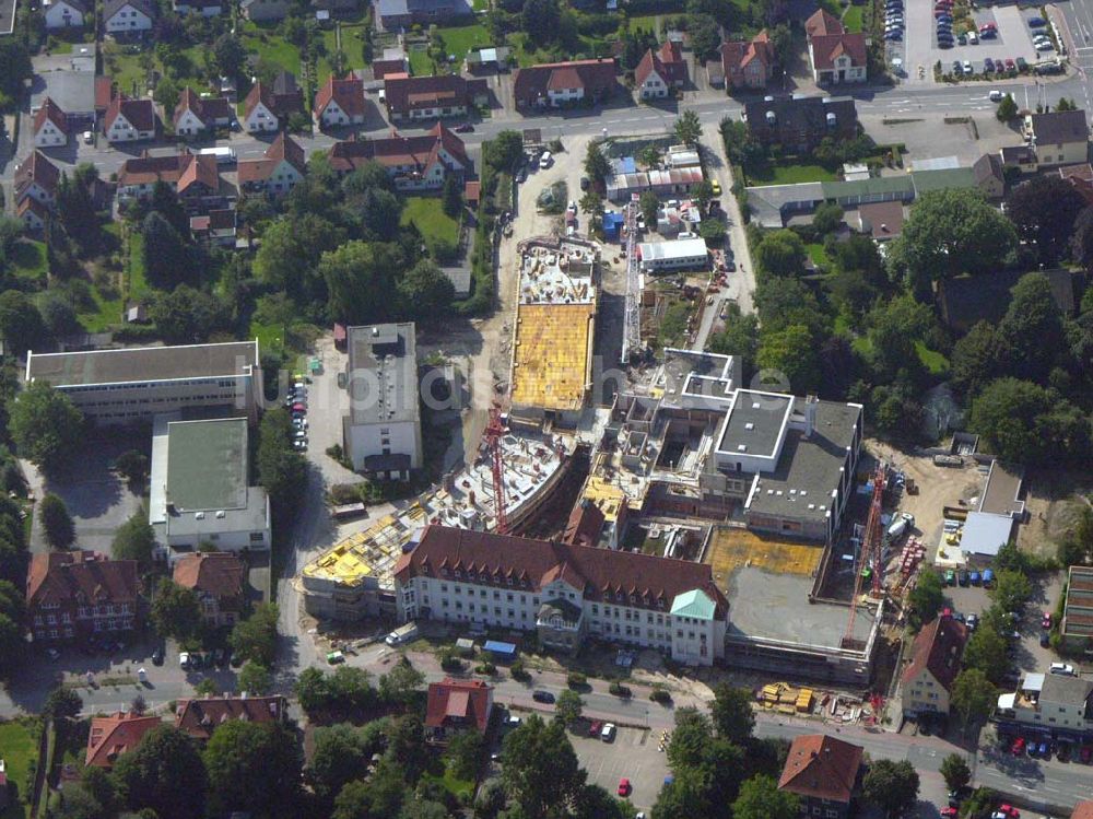 Melle (Niedersachsen) von oben - Neu-und Umbauarbeiten am Christlichen Klinikum Melle