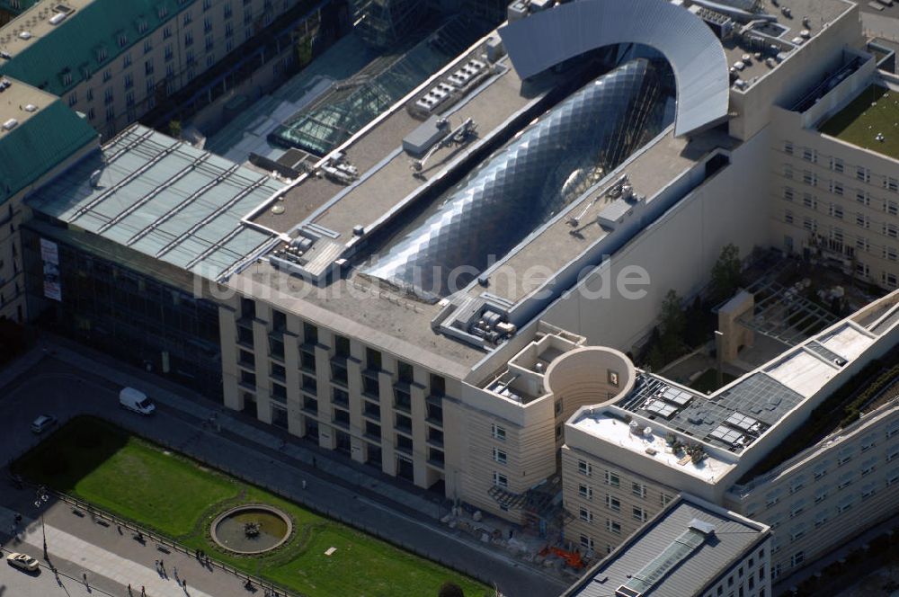 Luftaufnahme Berlin - Neubau der Akademie der Künste am Pariser Platz in Berlin