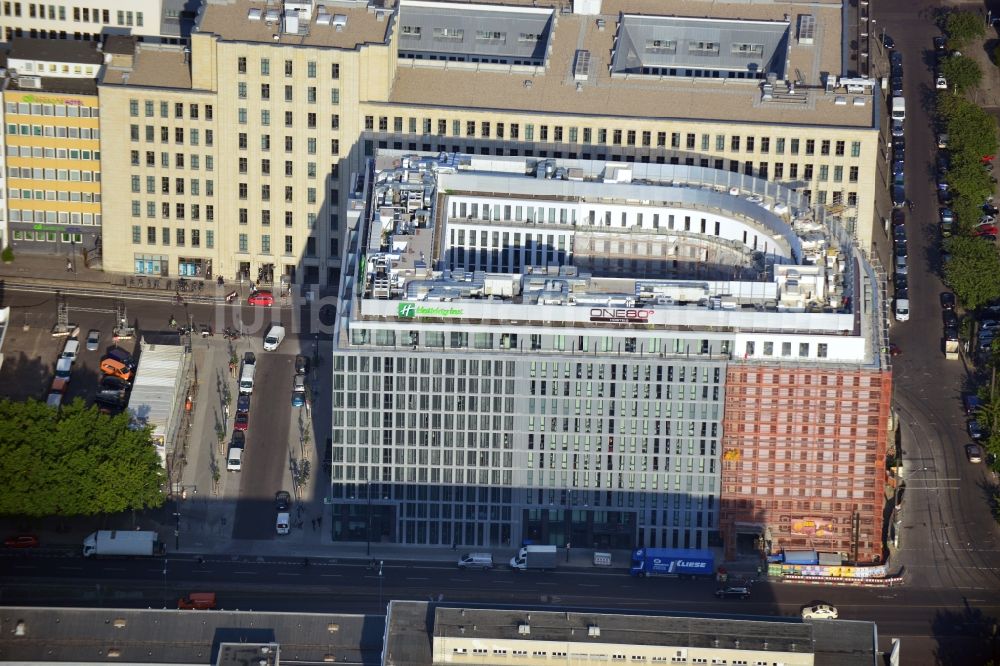 Luftaufnahme Berlin - Neubau Alexander Parkside Hotelkomplex im Bezirk Mitte in Berlin