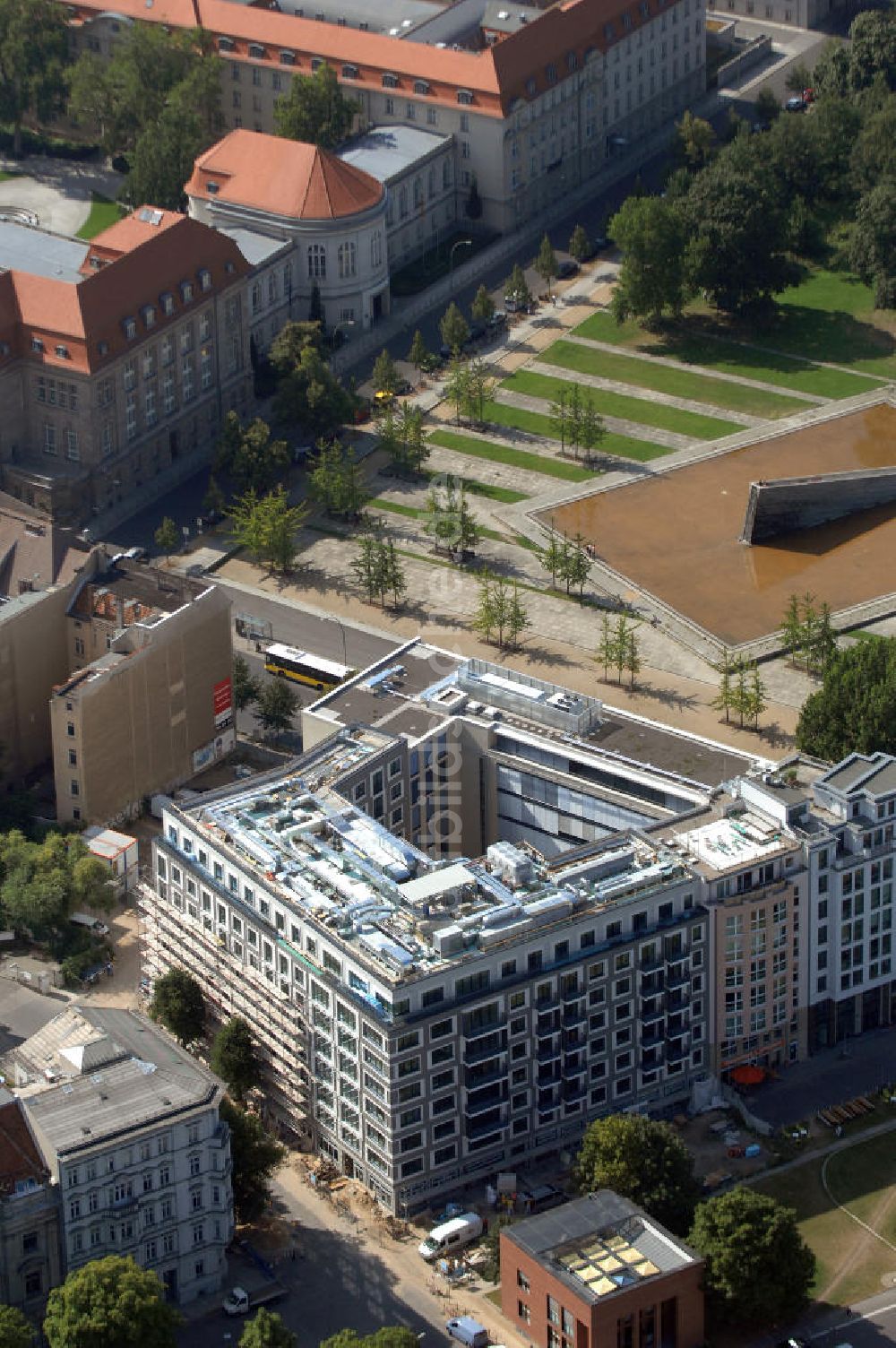 Berlin von oben - Neubau des Andina Apartment Hotel Berlin in Berlin Mitte