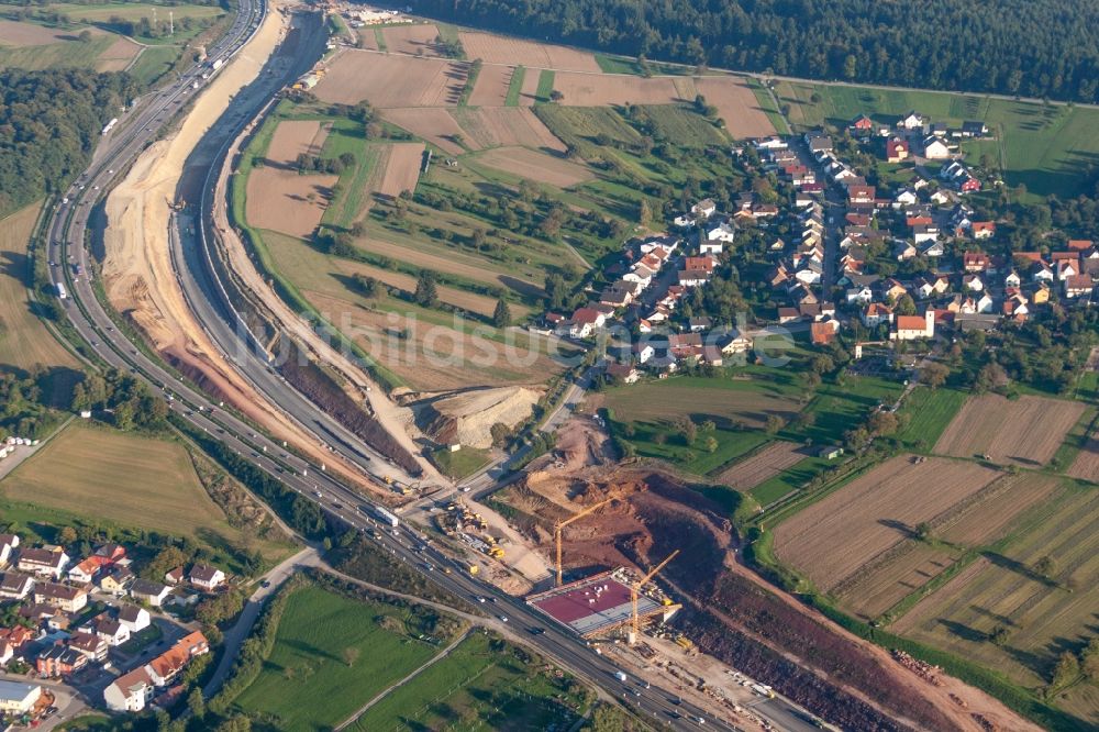 Mutschelbach von oben - Neubau der Autobahn- Trasse und Streckenverlauf der BAB A8 in Mutschelbach im Bundesland Baden-Württemberg, Deutschland