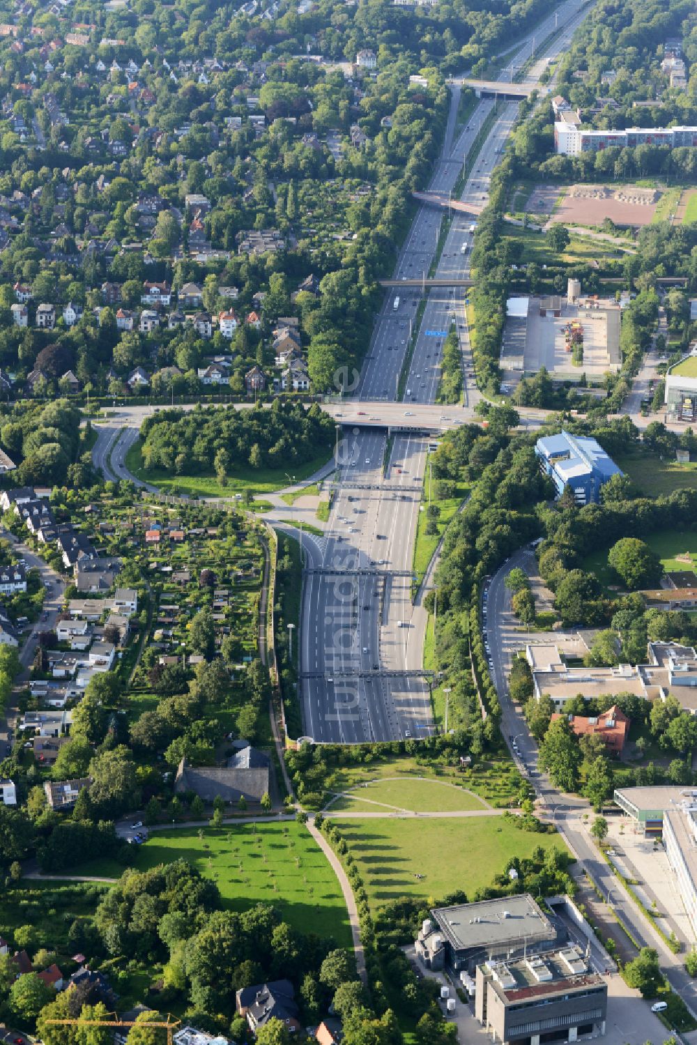 Luftbild Hamburg - Neubau des Autobahn- Tunnelbauwerk der BAB A7 in Hamburg, Deutschland