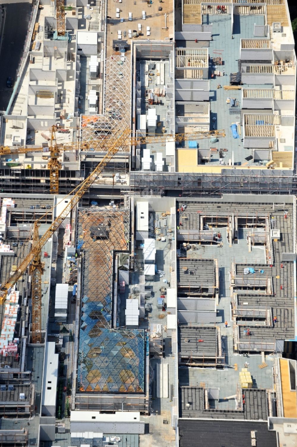 Luftbild Leipzig - Neubau- Baustelle Einkaufscenter Center Höfe am Brühl Leipzig