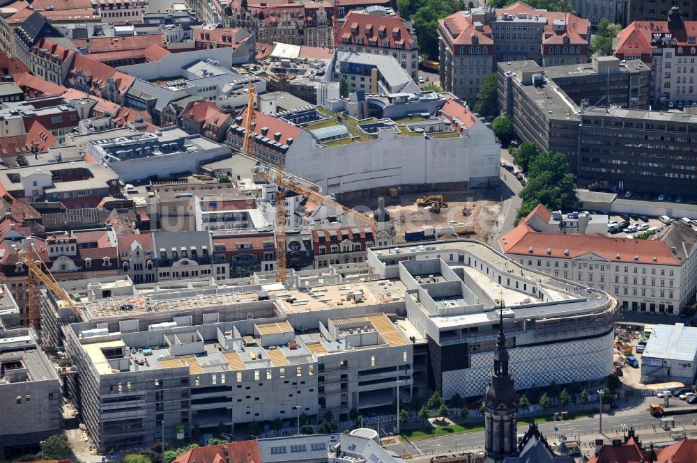 Leipzig aus der Vogelperspektive: Neubau- Baustelle Einkaufscenter Center Höfe am Brühl Leipzig